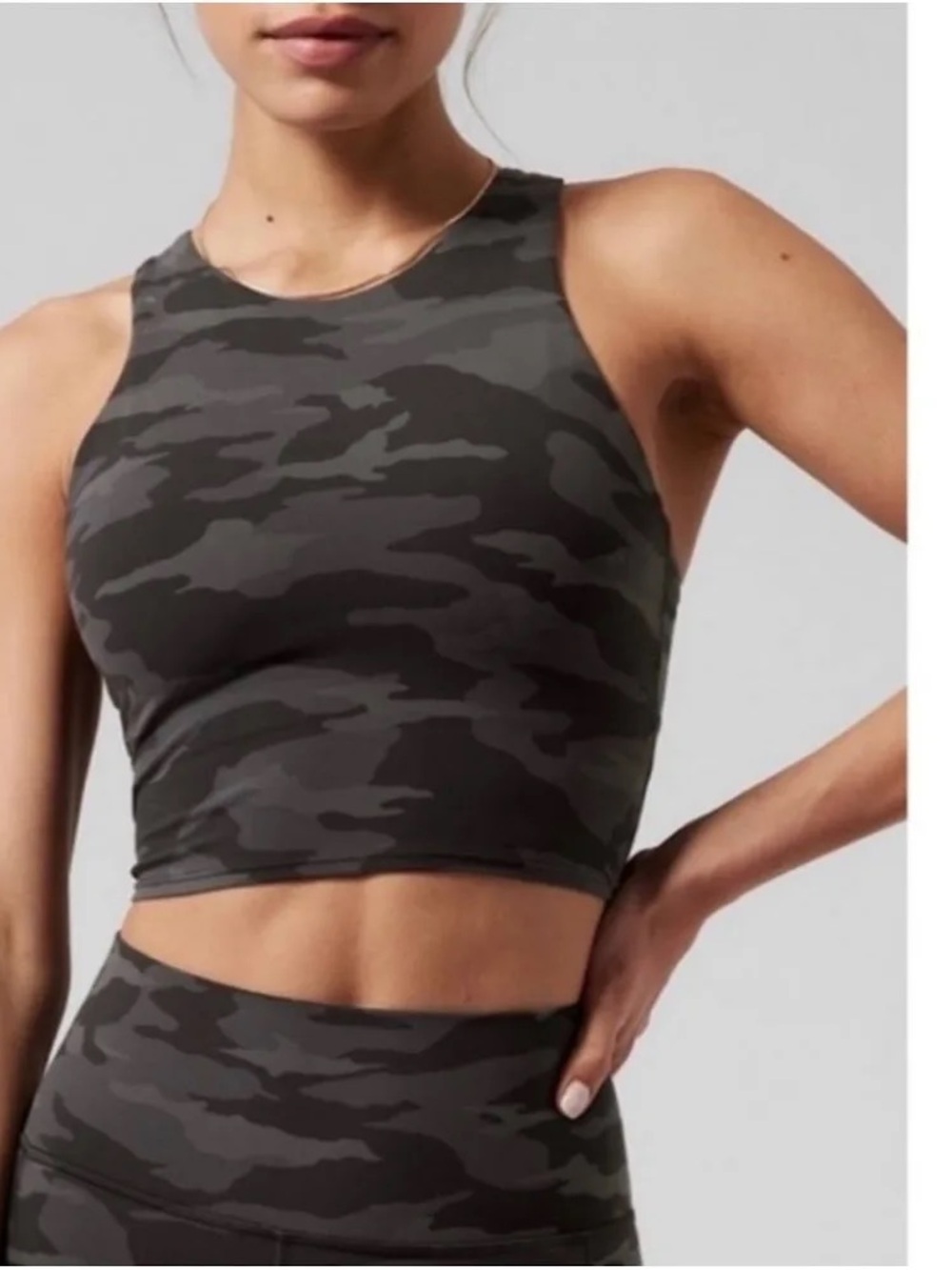 Athleta Conscious Crop Large D-DD NWT